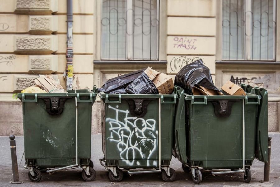 Dust bin on roads to reduce waste