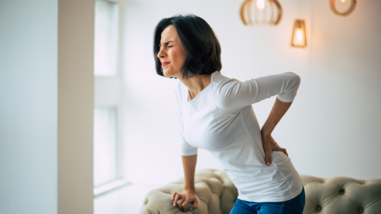 Back Pain: Common Causes and How to Prevent It in Winter