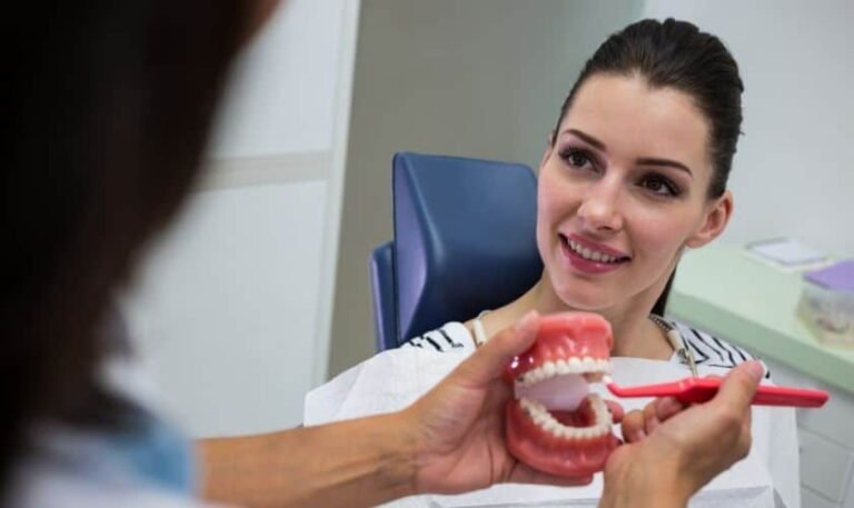 The Benefits Of Choosing A Dentist Who Offers Both General And Cosmetic Services
